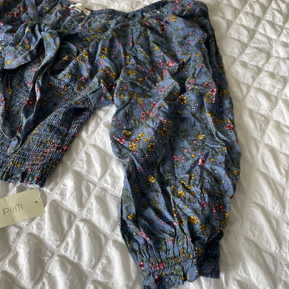 Wild Jasmine Boho Blue Floral Smocked Blouse - Picture 4 of 9